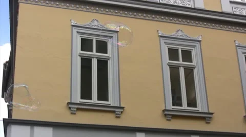 Blow bubbles Stock-Footage 1056602