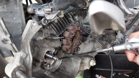 Blowing air to clean Stockbeeldmateriaal 292409857