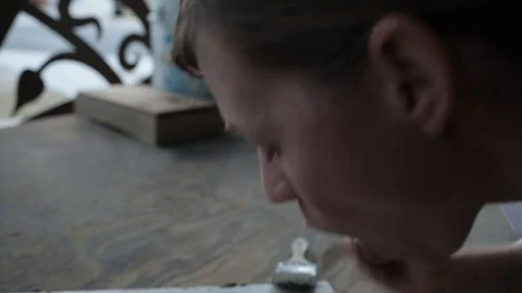 Blowing the fine dust Видео 104970043