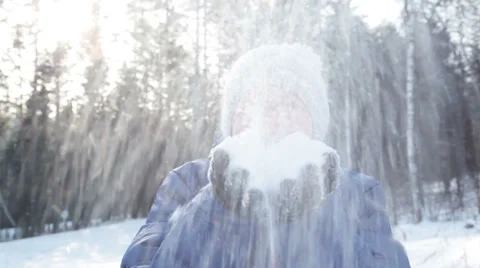 Blowing snow flakes Video stock 23166426