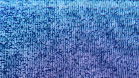 Blue and violet screen static flickers in a dense pixel pattern 動画素材 346384905
