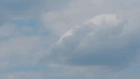 Blue-blue clouds in the summer evening Stock Footage 195038557