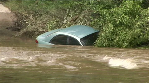 Blue car flood Video stock 723315