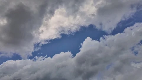 Blue Clear Sky White Fluffy Clouds Time Lapse, Timelapse Nature Summer Day Video stock 318807979
