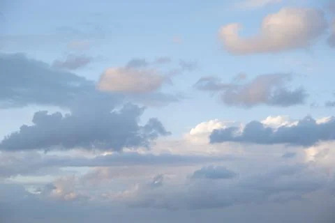 Blue cloudy sky, puffy clouds, Amazing picture of heaven light of nature Fotos de archivo