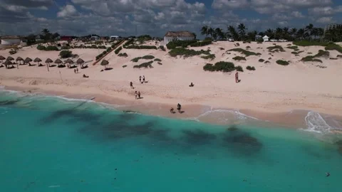 Blue crystal clear ocean water. Drone view to Hotel Zone in Cancun. Stock Footage 233437015