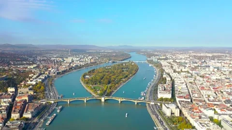 The blue Danube river in budapest Stock Footage 143578915