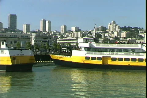 Blue &amp; Gold Ferry Stock-Footage 816491
