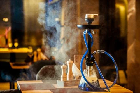 Blue Hookah in the restaurant Stock-Fotos
