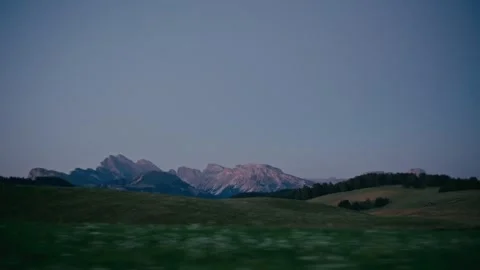 Blue Hour over the Alpine Mountains During a Quiet Summer Evening Twilight Vidéo 331164228