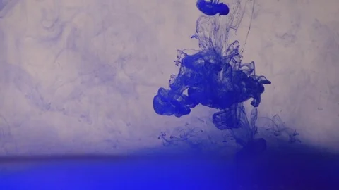 Blue Ink Drop Spreading in Water - Slow Motion 動画素材 75897671