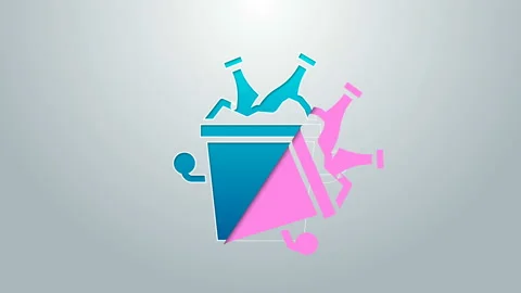 Blue line Beer bottles in ice bucket icon isolated on grey background. 4K Video Stock-Footage 145497757