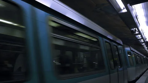 Blue Metro Train Passing Through Station, Paris, France, 4K 動画素材 315224679