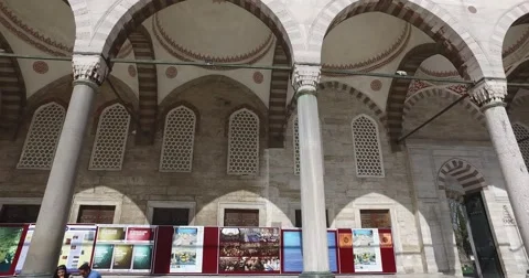 The Blue Mosque in Istanbul Stock-Footage 62100180