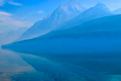 Blue Mountain REflection Stock-Fotos