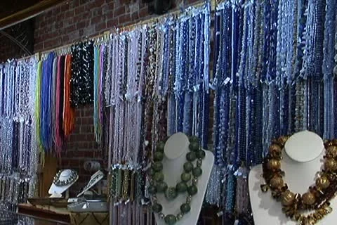 Blue Necklaces 動画素材 10687035