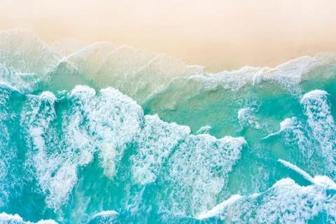 Blue ocean texture with waves and foam. La Digue Island, Seychelles Foto stock