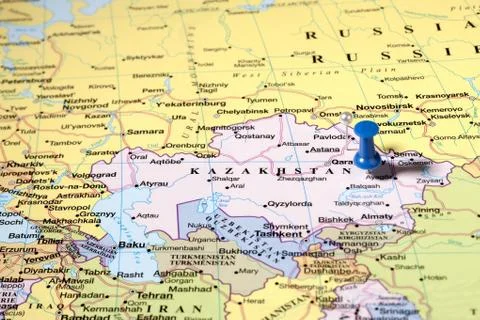 Blue pin on world map Foto stock