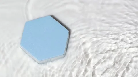 Blue podium top view, water surface ripple splash on grey, product design mockup Vídeo Stock 200804339
