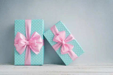 Blue polka dots gift boxes Фото