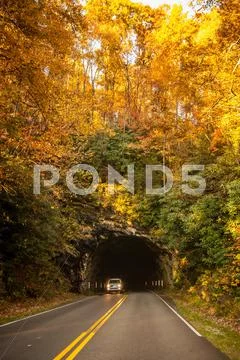 Blue ridge parkway tunnel Stock Photos