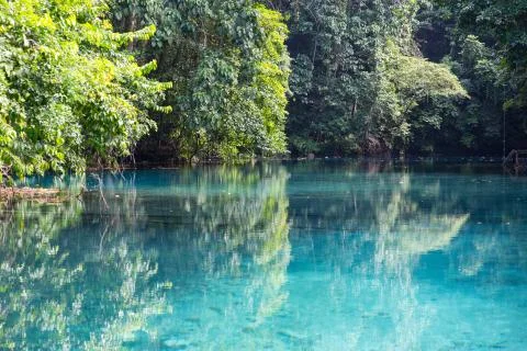 Blue river in Vanuatu Foto stock