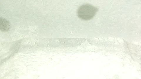 A blue round plastic decor falling and breaking apart Vidéo 138553129