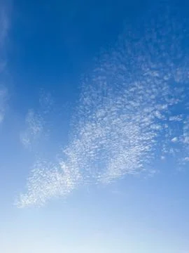 Blue Sky with Altocumulus Clouds Stock-Fotos