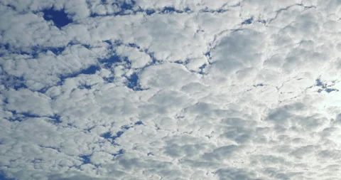 Blue sky and clouds Vídeo Stock 133526535