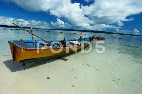 Blue sky and clouds in havelock island. andaman islands, india Stock Photos