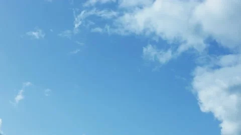 Blue sky and clouds timelapse 스톡 동영상 151321995