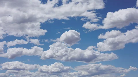 Blue Sky and Puffy Clouds Timelapse Background 스톡 동영상 342764482