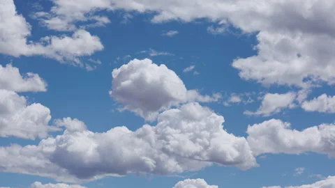 Blue Sky and Puffy Clouds Timelapse Background Zoom Out 스톡 동영상 342764844