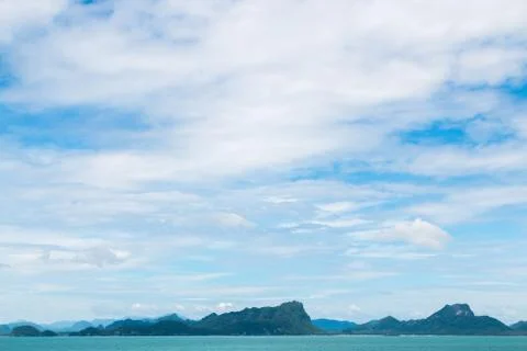 Blue sky and White cloud  on sea Stock-Fotos