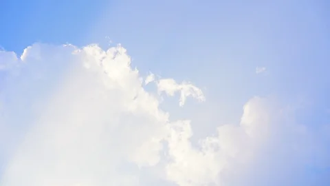 Blue sky and white clouds on summer season Vídeos de archivo 129579738