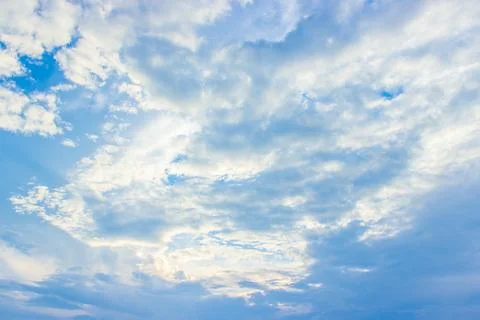 Blue sky and white clouds in day time Fotos de archivo