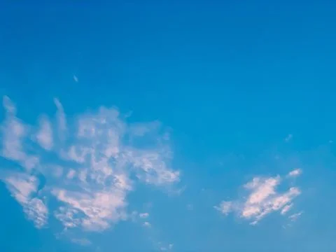 Blue Sky and White Clouds Static Atmospheric Background Stock-Fotos