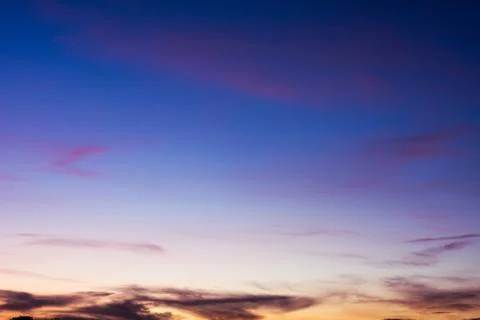 Blue sky background with beautiful clouds Foto stock