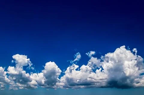 Blue sky background with clouds. cloudy background Fotos de archivo