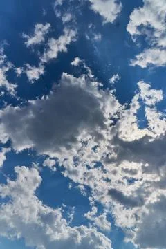Blue sky background with tiny clouds Foto stock