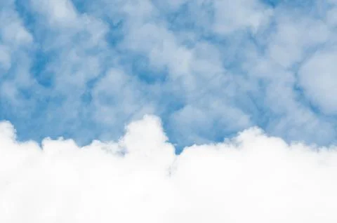 Blue sky with cloud with background daylight, natural sky composition, elem.. 스톡 사진