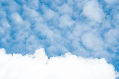 Blue sky with cloud with background daylight, natural sky composition, elem.. Stock-Fotos