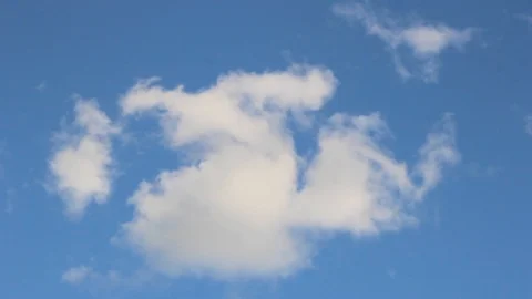 Blue sky cloud  blue nature air wind floats 스톡 동영상 111526691