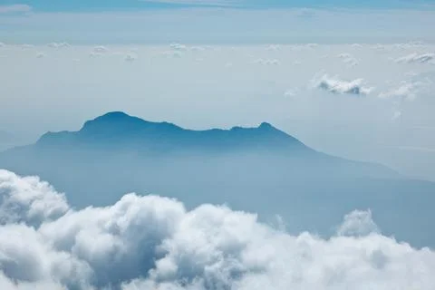 Blue Sky Cloud Layer Landscape Scenic View Foto stock