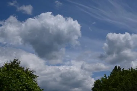 Blue sky with clouds background freedom concept Fotos Stock