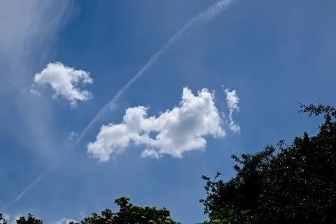 Blue sky with clouds background freedom concept Fotos Stock