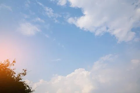 Blue sky with clouds background pattern for texture content or concept Foto stock