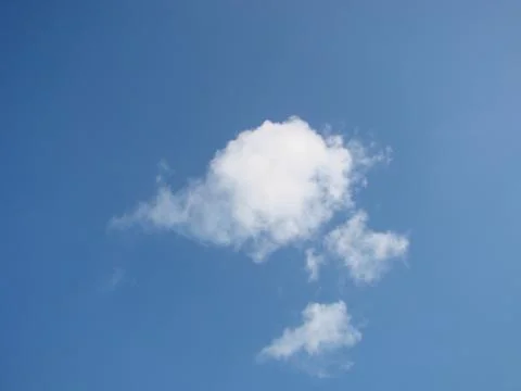 Blue sky with clouds nature for background. Pattern of clouds in the blue sky Foto stock