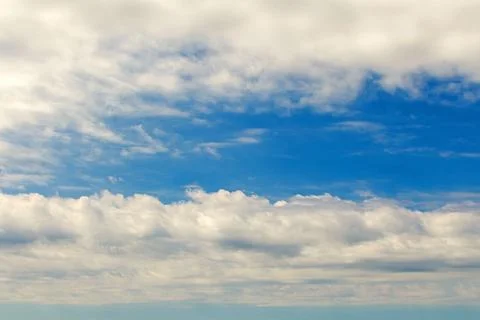 Blue sky with clouds pattern nature background Foto stock