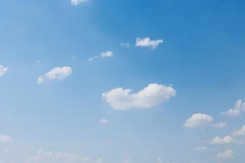 Blue sky with clouds, sky background 库存照片